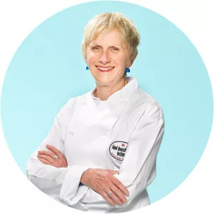 Angela Nilsen - Writer