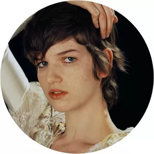 Angèle Metzger - Actress