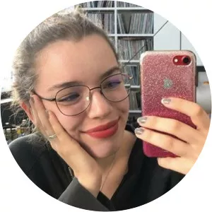 Angelica Zdar photograph