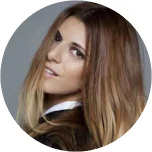 Angelika Dusk - Singer-songwriter