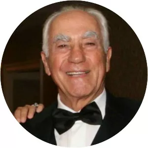 Angelo Tsakopoulos - American franchiser