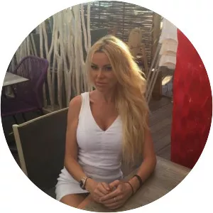 Angie Be - French singer