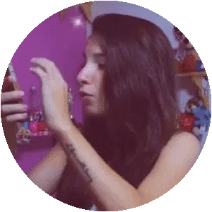 Angie Velasco - YouTuber