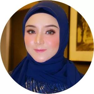 Anisa Shahab - Zee Zee Shahab's sister