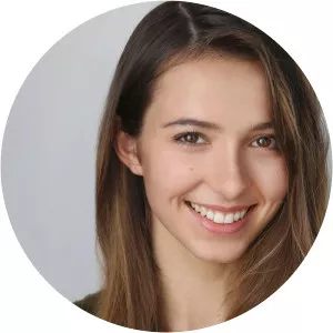 Anjelica Bette Fellini