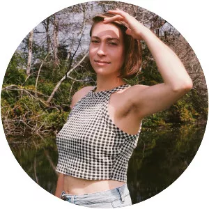 Anna Burch - Singer
