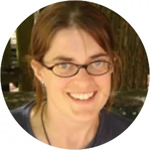 Anna Dale - Novelist