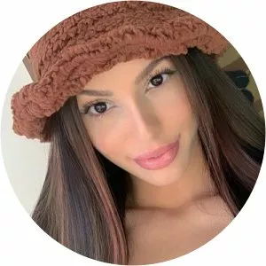 Anna Estrella photograph