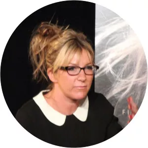 Anna Lynch-Robinson - Set decorator