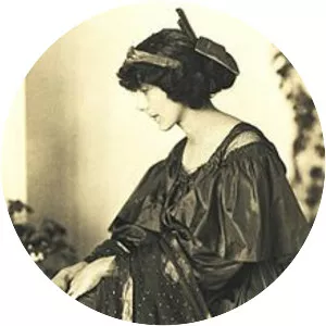 Anna Muthesius - German author