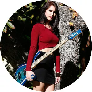 Anna Sentina - Musician