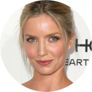 Annabelle Wallis