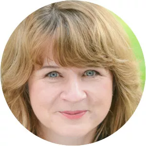 Annamaria Pinter - Author