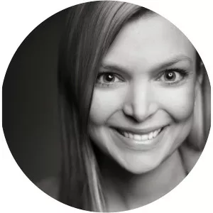 Anne-Kristin zur Brügge - Author