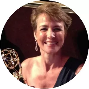 Anne Schoettle - American television writer ‧ David Shaughnessy's wife