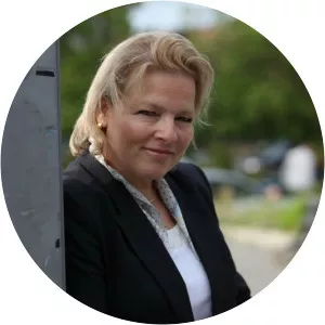 Annemarie Matusche-Beckmann - Jurist