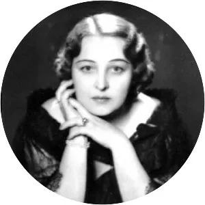 Anni Frind - Soprano