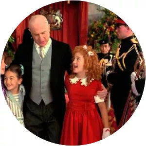 Annie: A Royal Adventure!