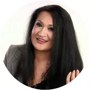 Annie Crummer - New Zealand singer