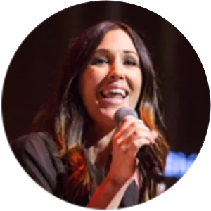 Annie Garratt - Musical artist