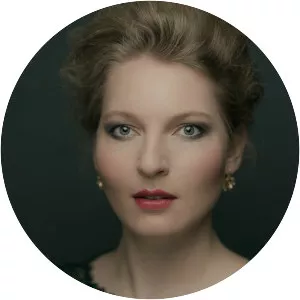 Annika Schlicht - Opera singer