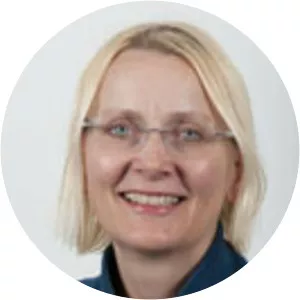 Anniken Hagelund - Author