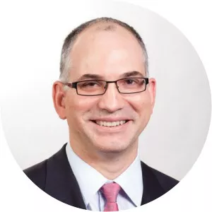 Anthony Banadinovich - Banker ‧ Eric Bana's brother