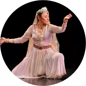 Antonia Minnecola - Zakir Hussain's wife