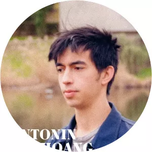 Antonin-Tri Hoang