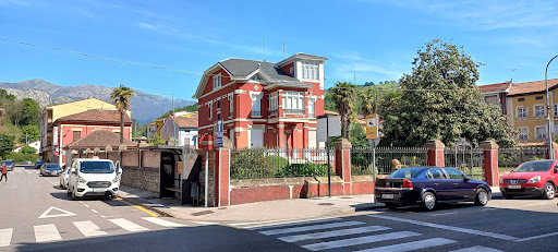 Aparcamiento de Arriondas - Free parking lot in Arriondas, Spain