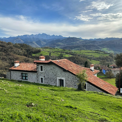 Apartamentos Picabel - Holiday apartment in Labra, Spain