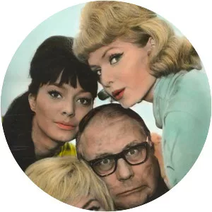 Apartmentzauber - 1963 ‧ Comedy ‧ 1h 38m