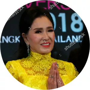 Apasra Hongsakula - Thai businesswoman