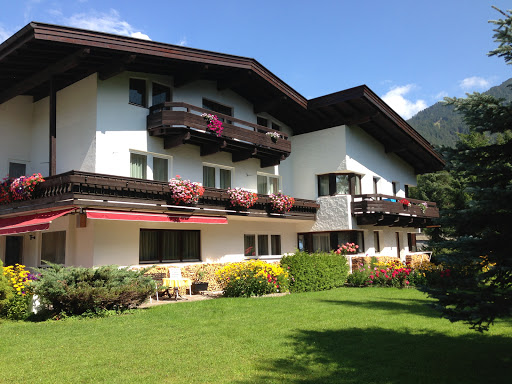 Appartementhaus Rustika - Boarding house in Reith bei Seefeld, Austria