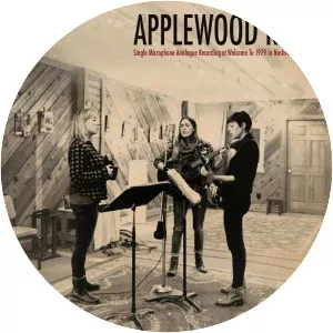 Applewood Road