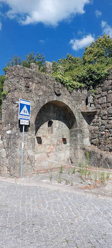 Aqueduto do Mosteiro de Bustelo