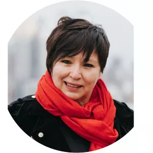 Araceli Tinajero - Author