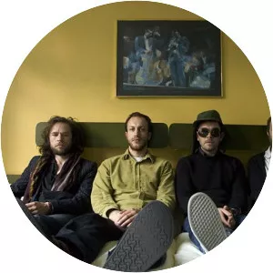 Archie Bronson Outfit