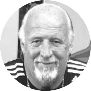 Archie Roboostoff - Football player