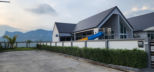 Area51 Poolvilla - Group accommodation in Cha-am, Thailand