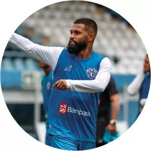 Ari Moura - Football player