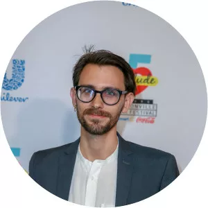 Arie Thompson - Actress