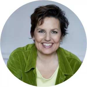 Ariela Sarbacher photograph