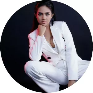 Arien Cathrine - Musical artist