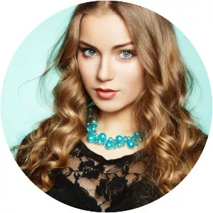 Arina Postnikova - Actress