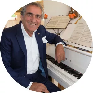 Aristakes - Musical artist