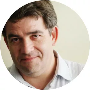 Armando Roa Vial - Author