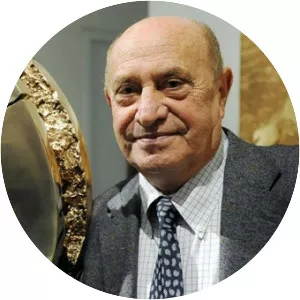 Arnaldo Pomodoro - Italian sculptor