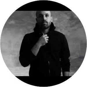 Aron Wright - Singer