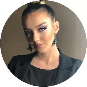 Artemisa Mithi - Musical artist